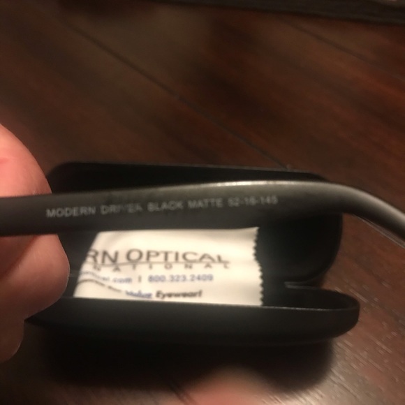 Eye glasses - Picture 3 of 5